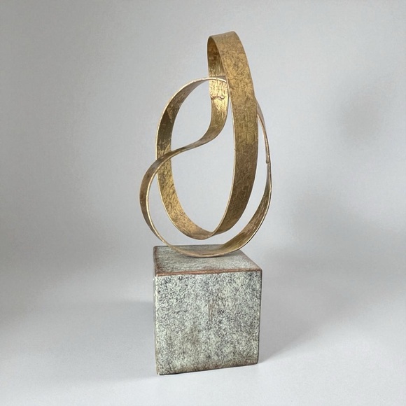 Mobius Strip Abstract Gold Metal Knot Art Sculpture Statue Modern Style 14" X 6" - Picture 1 of 7